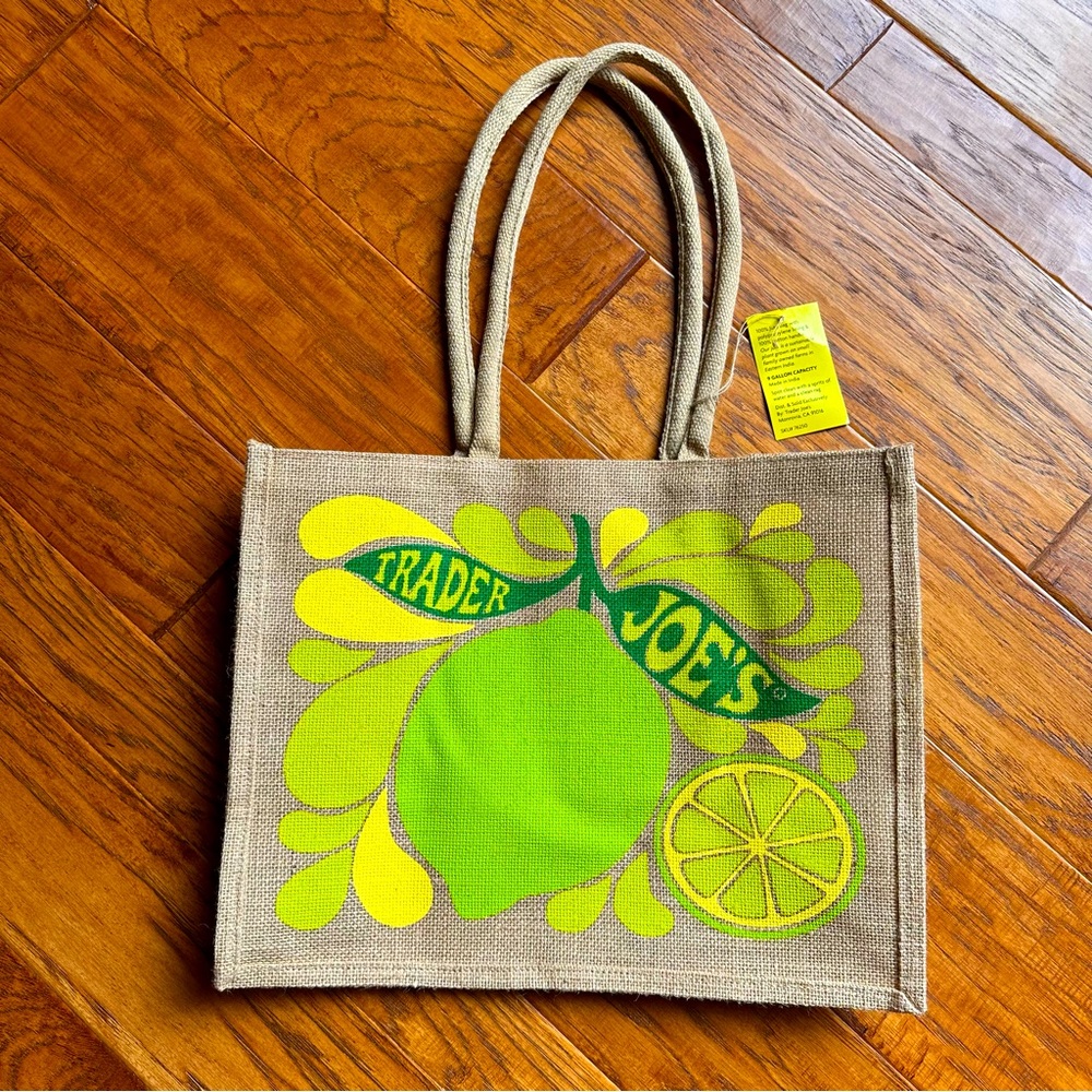 Trader Joe’s Lemon and Lime Jute Bag NWT - Picture 2 of 6